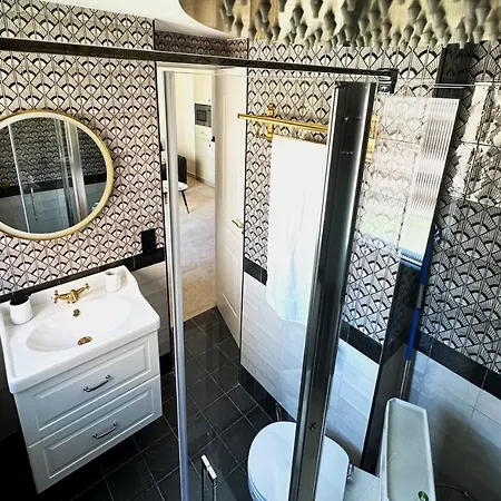 Garvey - Only Adults Lägenhet *