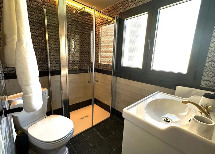 Garvey - Only Adults Torremolinos